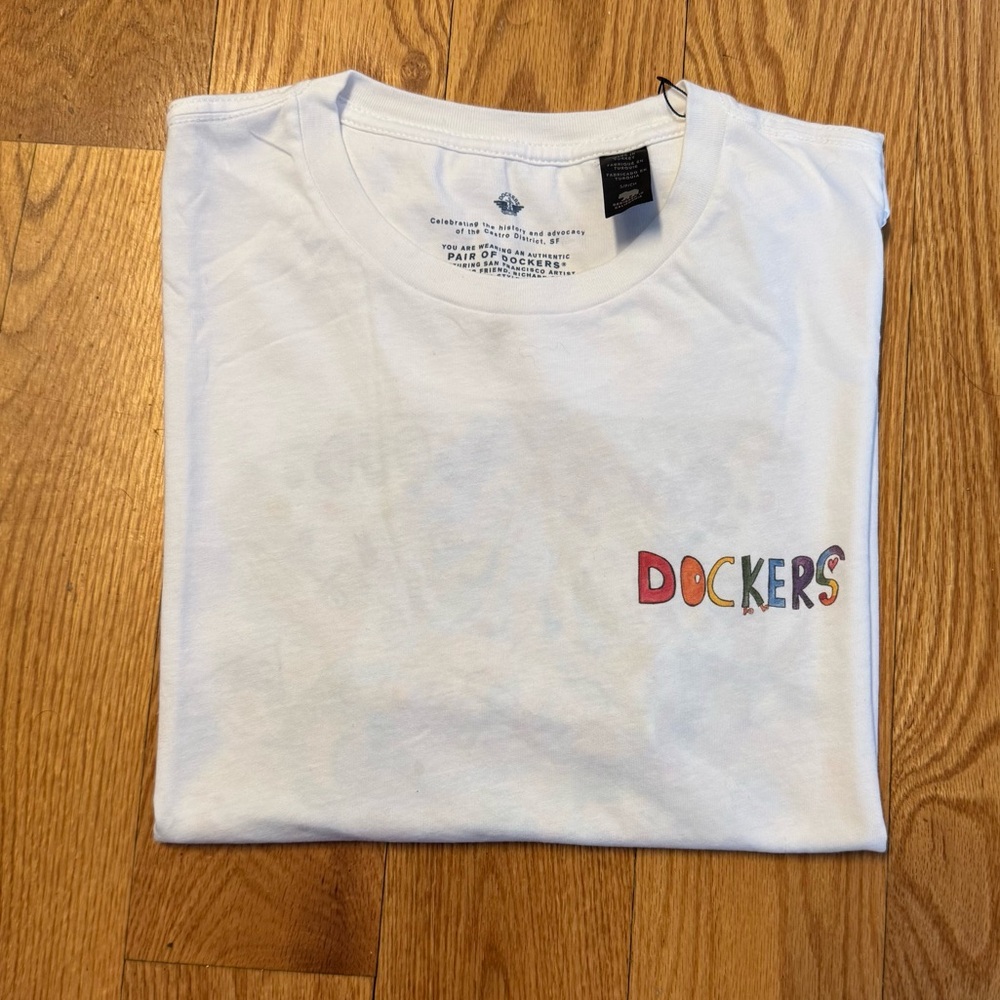 Men’s White Dockers T-Shirt- Small